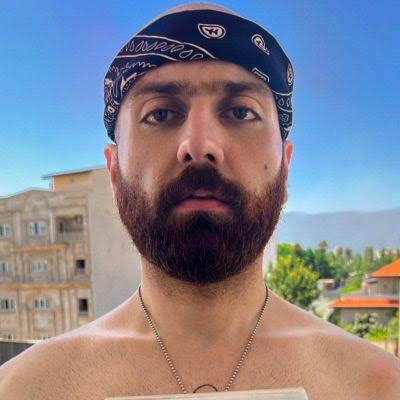 انقد مهربون نباش میگن وظیفته هیپهاپولوژیست